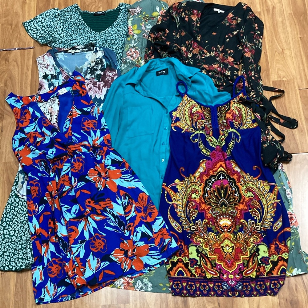 Women’s Size M Bold Box